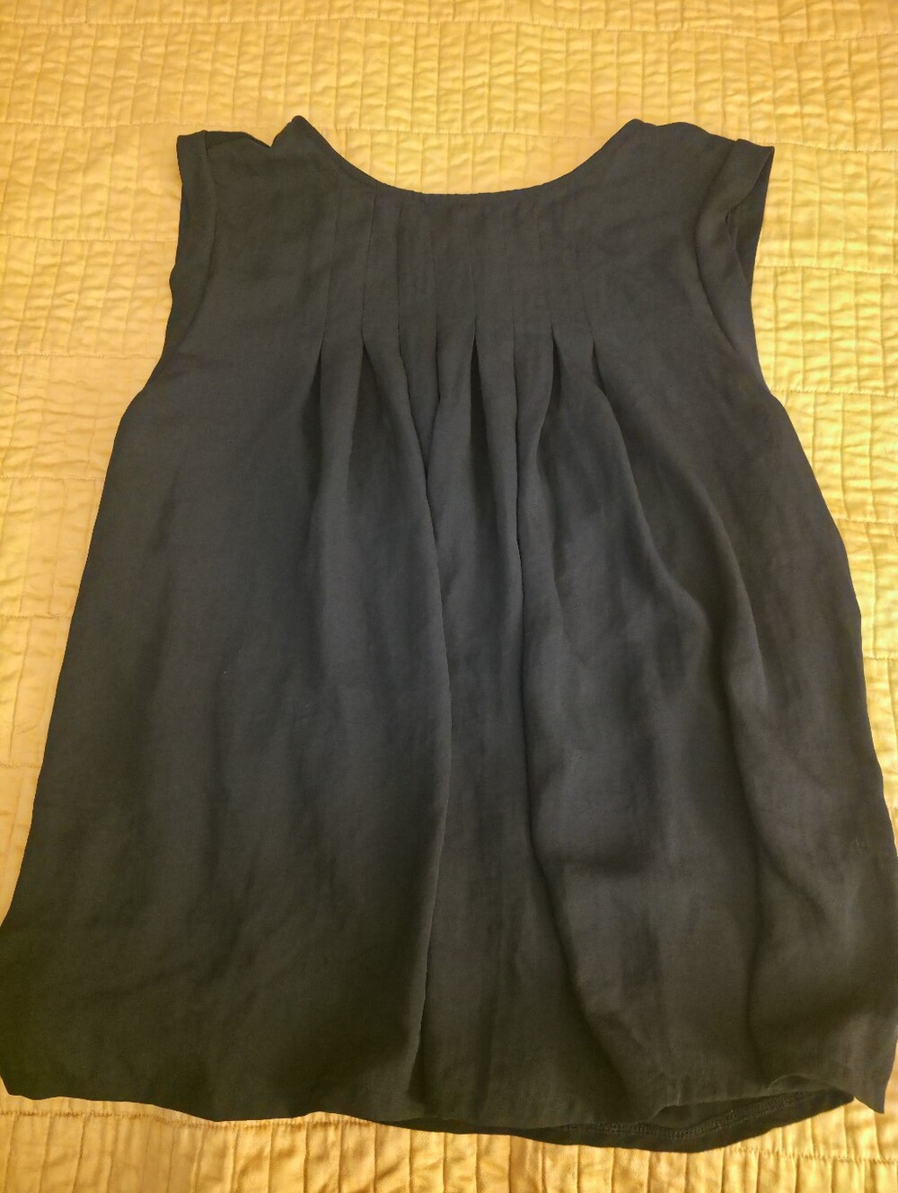 Merona Sleeveless Black Pleated Women's Top